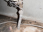 Notez: couleur grise et joint de type renflement Entrée principale d'eau en plomb
